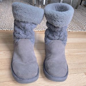 Clean Used Grey Sweater Uggs - good condition